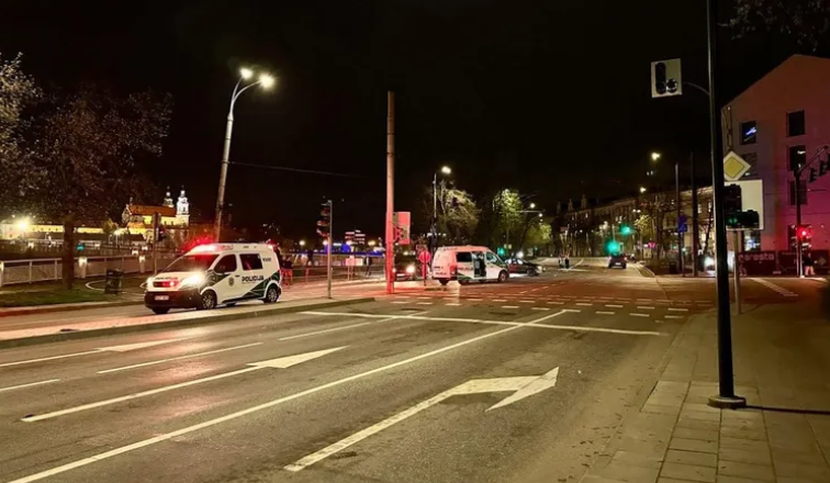 Litvada Azərbaycan səfirliyinin əməkdaşları qəzaya düşdü - Detallar (FOTO/YENİLƏNİB)